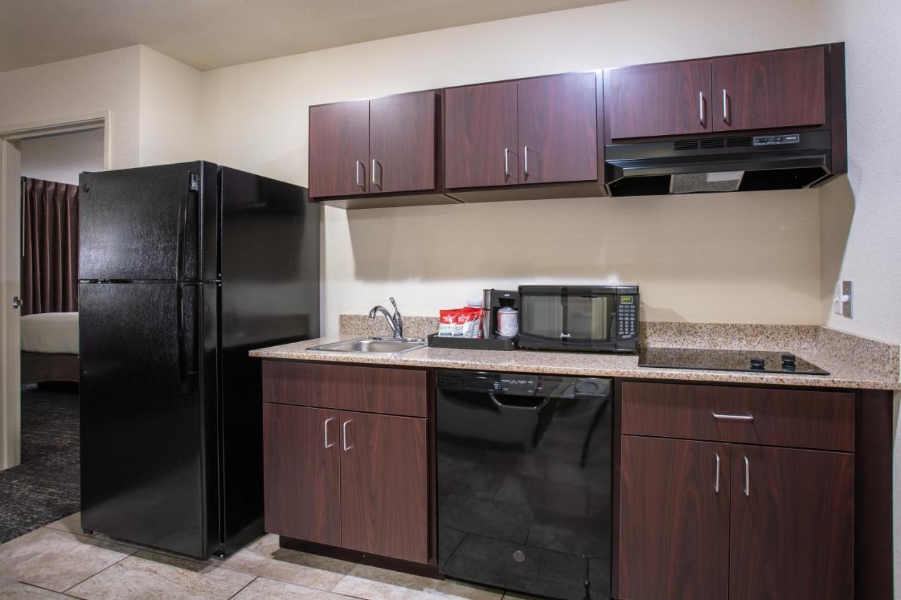 Cobblestone Inn & Suites - Pine Bluffs Luaran gambar
