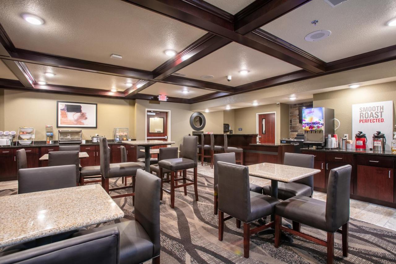 Cobblestone Inn & Suites - Pine Bluffs Luaran gambar