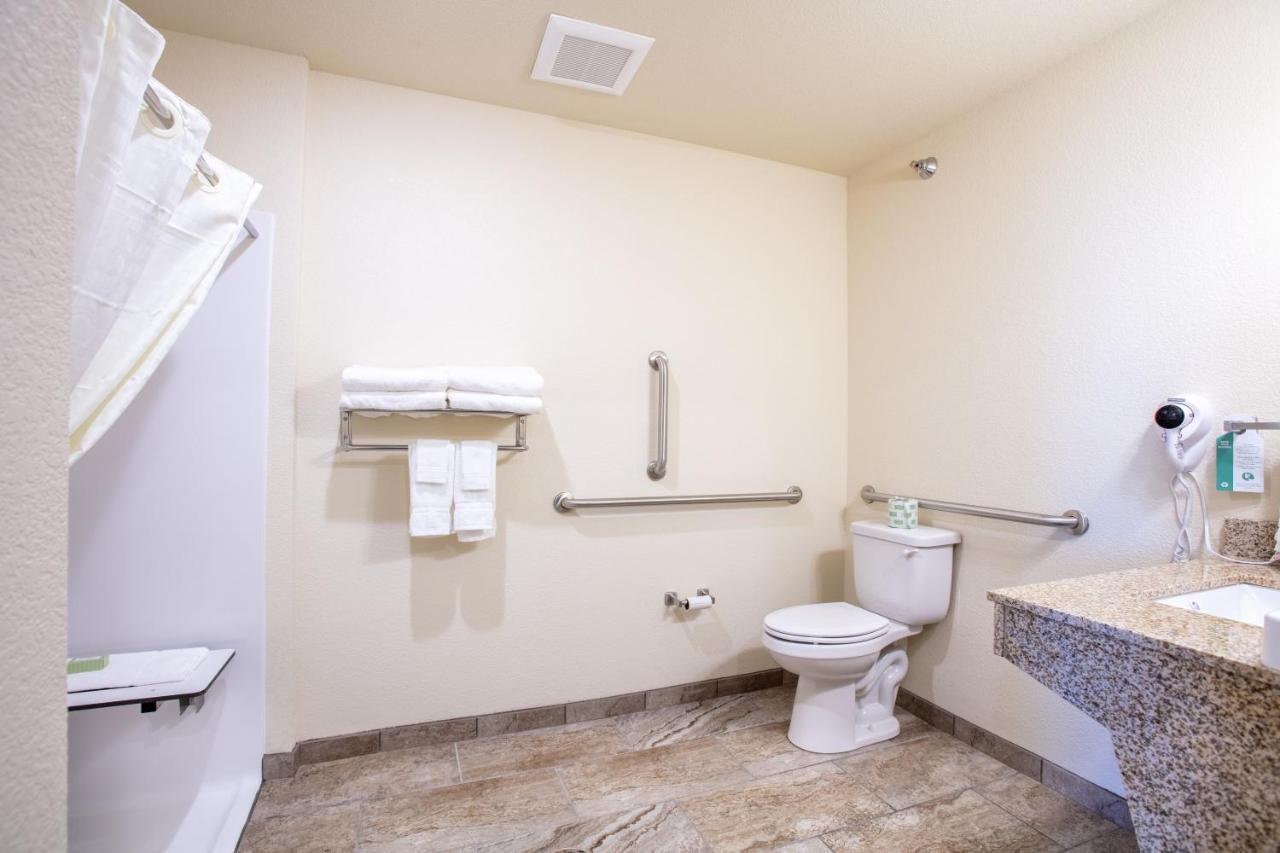 Cobblestone Inn & Suites - Pine Bluffs Luaran gambar