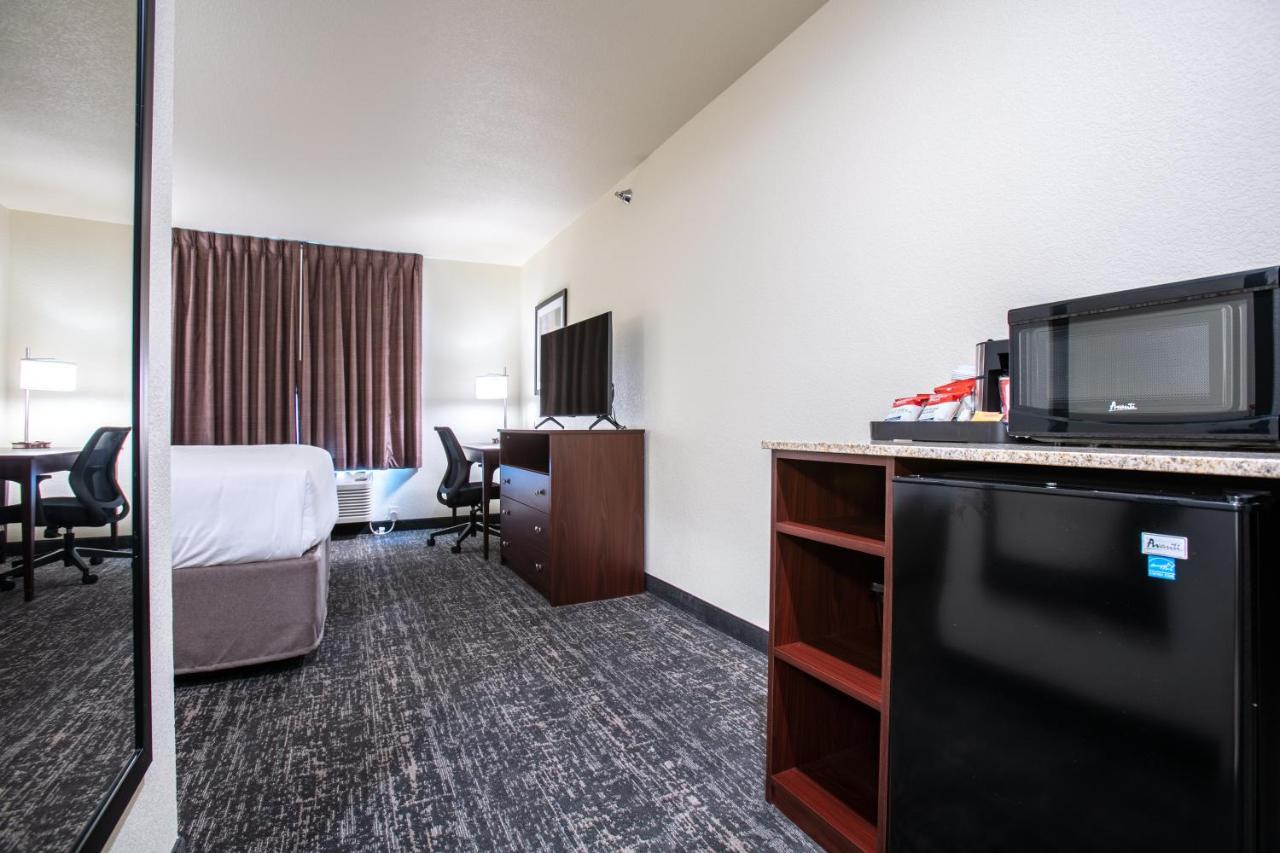 Cobblestone Inn & Suites - Pine Bluffs Luaran gambar