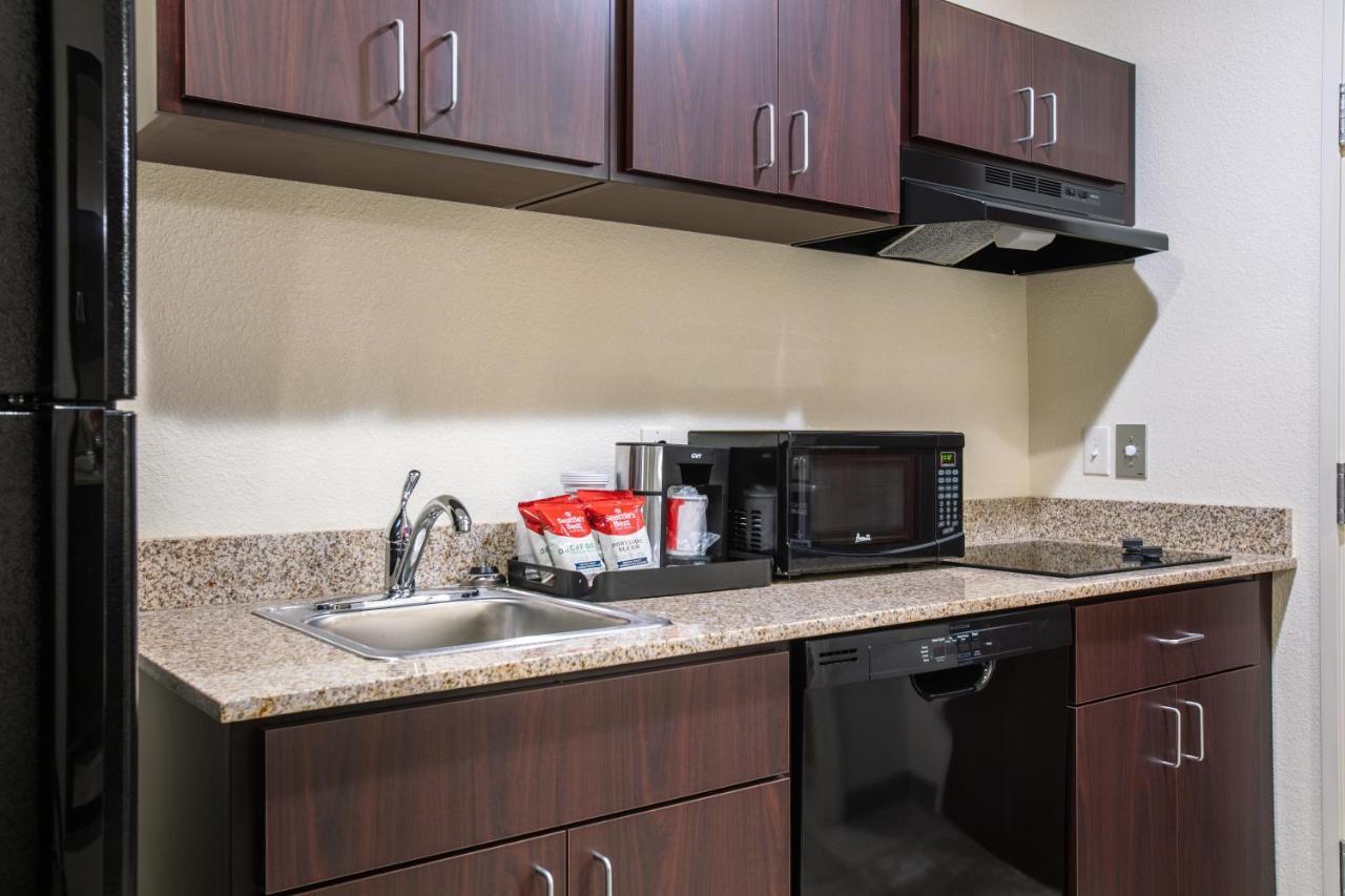 Cobblestone Inn & Suites - Pine Bluffs Luaran gambar