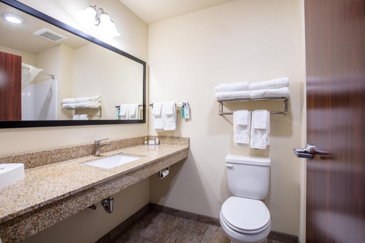 Cobblestone Inn & Suites - Pine Bluffs Luaran gambar